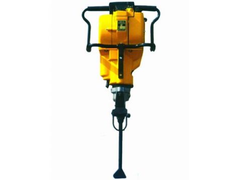 點擊查看詳細信息<br>標題：DGN21型內(nèi)燃搗固機 閱讀次數(shù)：2125